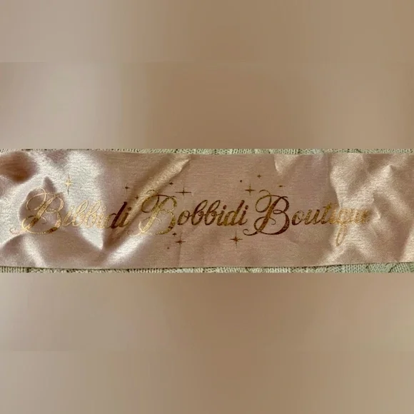 Pink Disney Park Bibbidi Bobbidi Boutique Drawstring Bag & Princess Sash #1062 - Picture 10 of 10